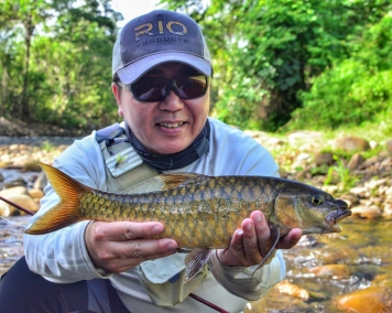 Dron Lee with a mahseer Dron Lee with a mahseer